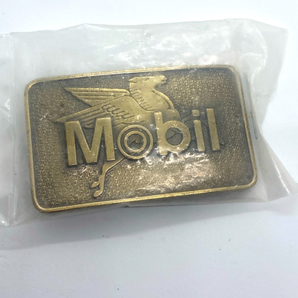 Vtg 70s Mobil Pegasus Limited Edition Solid Brass Belt Buckle New Condition